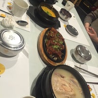 Das Foto wurde bei Ssyal Korean Restaurant and Ginseng House von Caroline C. am 6/1/2016 aufgenommen