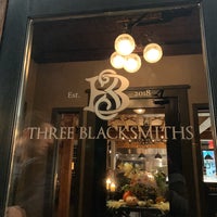 11/9/2019 tarihinde natalie k.ziyaretçi tarafından Three Blacksmiths'de çekilen fotoğraf