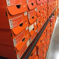 ashford outlet nike store