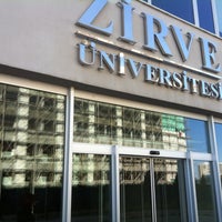Foto tirada no(a) Zirve Üniversitesi por Melih S. em 4/25/2013