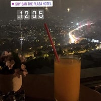 Photo taken at The Plaza Hotel Sky Bar by M🅰hDiYeH. on 6/6/2017