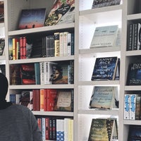 4/18/2015에 Nura A.님이 Words BookstoreCafe에서 찍은 사진