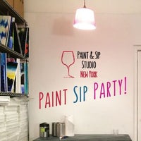 4/16/2015에 Paint &amp; Sip Studio New York님이 Paint &amp; Sip Studio New York에서 찍은 사진