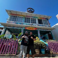 Photo taken at San Diego&amp;#39;s Ocean Beach International Hostel by Miguel Angel J. on 8/31/2022