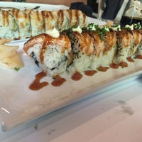 Foto tirada no(a) Sushija por Burak K. em 9/11/2016