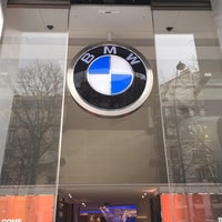 Photo taken at Concept-Store BMW Georges V by Silvère B. on 1/14/2016