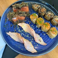 รูปภาพถ่ายที่ Ryori Sushi Lounge โดย Thiago D. เมื่อ 8/21/2021