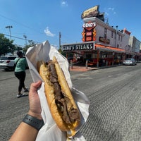 Photo taken at Geno&amp;#39;s Steaks by Pov on 6/2/2023