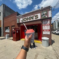 Photo taken at John&amp;#39;s Water Ice by Pov on 6/4/2023