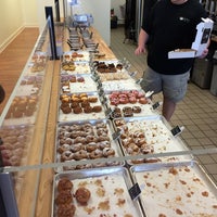6/14/2014 tarihinde Steven (Sanchez)ziyaretçi tarafından DaVinci’s Donuts'de çekilen fotoğraf
