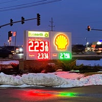 Photo taken at Shell by Ava B. on 1/31/2020