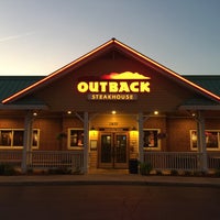 Photo taken at Outback Steakhouse by Ava B. on 8/9/2016