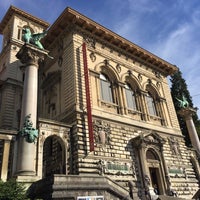Foto tirada no(a) Universidade de Lausanne por Ply K. em 4/30/2018