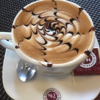 10/24/2018 tarihinde Umutziyaretçi tarafından Coffeemania'de çekilen fotoğraf