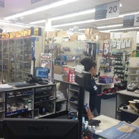Photo taken at Vermont Outlet True Value Hardware by M B. on 1/31/2013