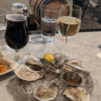 Photo taken at Hank&amp;#39;s Oyster Bar by Dave V. on 1/31/2020