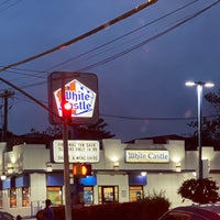 Photo taken at White Castle by Tony B. on 5/7/2021