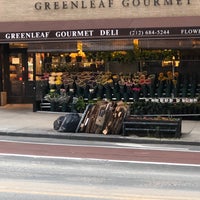 7/21/2020 tarihinde Tony B.ziyaretçi tarafından Green Leaf Gourmet'de çekilen fotoğraf