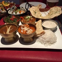 Photo taken at L&amp;#39;Everest Nepalese &amp;amp; Indian Cuisine by Michael L. on 8/23/2017