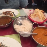 Das Foto wurde bei Desi Village Indian Restaurant von Bre B. am 7/20/2015 aufgenommen