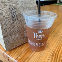 Foto diambil di Peet&amp;#39;s Coffee &amp;amp; Tea oleh Merrie H. pada 5/25/2020