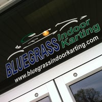Foto tirada no(a) Bluegrass Indoor Karting por Stephen S. em 10/8/2012