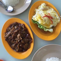 1/2/2016 tarihinde Gary H.ziyaretçi tarafından Restoran Ping Wah'de çekilen fotoğraf