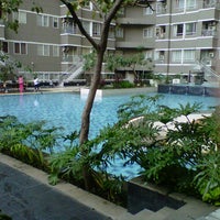 Photo taken at Swimming Pool at Sudirman Park tower B by Grace A. on 4/27/2013