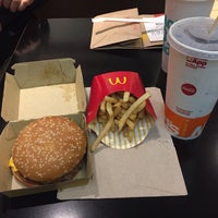 Photo taken at McDonald&amp;#39;s by Hiro on 4/25/2018