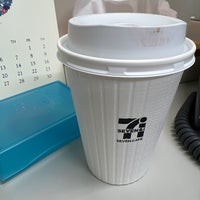 Photo taken at 7-Eleven by shinoboo.gk on 4/18/2022