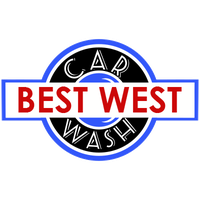 4/22/2015 tarihinde Best West Car Washziyaretçi tarafından Best West Car Wash'de çekilen fotoğraf