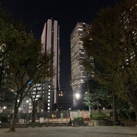 Photo taken at Kashiwagi Park by 飛鳥みゅん on 11/17/2021
