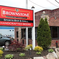 Снимок сделан в Brownstone Brewing Company пользователем Brownstone Brewing Company 4/22/2015