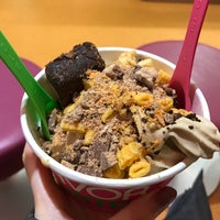 Photo taken at 16 Handles by Liana L. on 1/17/2017