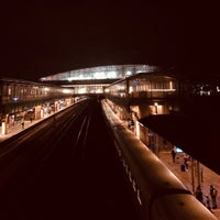Photo taken at Bahnhof Hannover-Messe / Laatzen by Tim G. on 10/4/2018