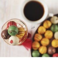 Foto tirada no(a) Mini Chocolate por Mini Chocolates | الشوكوﻻته الصغيره em 4/24/2015
