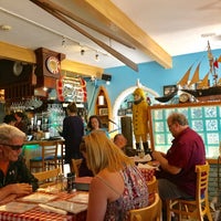 5/7/2017 tarihinde Jonathan M.ziyaretçi tarafından Lobster Pot Restaurant'de çekilen fotoğraf