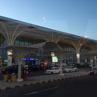 Photo taken at Prince Mohammad Bin Abdulaziz International Airport (MED) by A .. on 11/15/2017