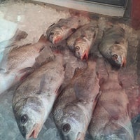 Photo taken at Acme Seafood Market by Caramels&amp;#39; D. on 3/28/2023