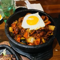 4/27/2023 tarihinde Leslie F.ziyaretçi tarafından Dolsot House | K-Town BBQ Korean Restaurant'de çekilen fotoğraf