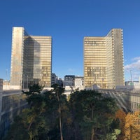Photo taken at Esplanade de la Bibliothèque Nationale de France by Hannes P. on 11/26/2017