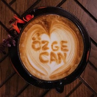 2/11/2018 tarihinde Caffeine-Coffeeziyaretçi tarafından Caffeine Coffee'de çekilen fotoğraf