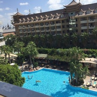 Photo taken at Hotel Port Side Resort by Tuana Ö. on 9/14/2017