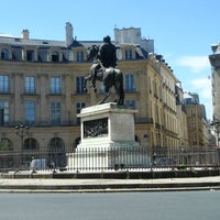 Photo taken at Statue de Louis XIV by Leticia A. on 7/19/2020