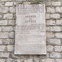 Photo taken at Arènes de Lutèce by Leticia A. on 7/15/2023