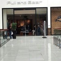 pull and bear mecca mall