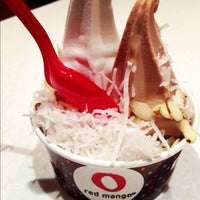 Photo taken at Red Mango by Susie H. on 9/30/2012