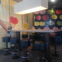 Photo taken at McDonald&amp;#39;s by Vlada B. on 12/15/2022