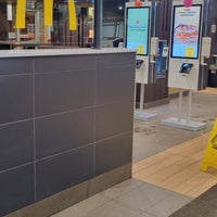 Photo taken at McDonald&amp;#39;s by Kristina Y. on 1/21/2023