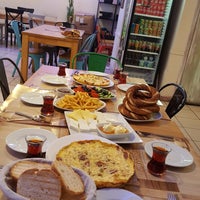 Foto diambil di Friends Cafe oleh Yılmaz D. pada 6/23/2018
